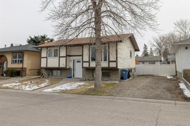 211 Lynnover Place Se, House detached with 3 bedrooms, 2 bathrooms and 2 parking in Calgary AB | Image 1
