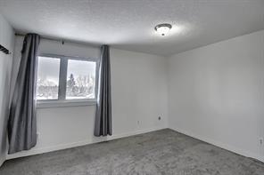 356 Shawcliffe Circle Sw, House detached with 2 bedrooms, 2 bathrooms and 3 parking in Calgary AB | Image 16