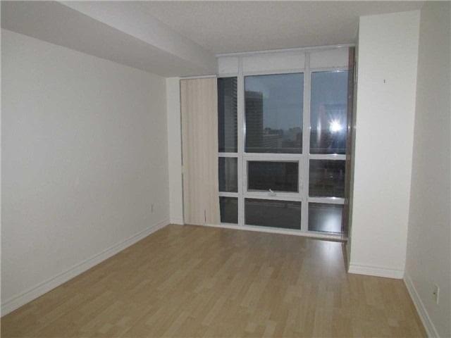 2303 - 761 Bay St, Condo with 1 bedrooms, 2 bathrooms and 1 parking in Toronto ON | Image 19