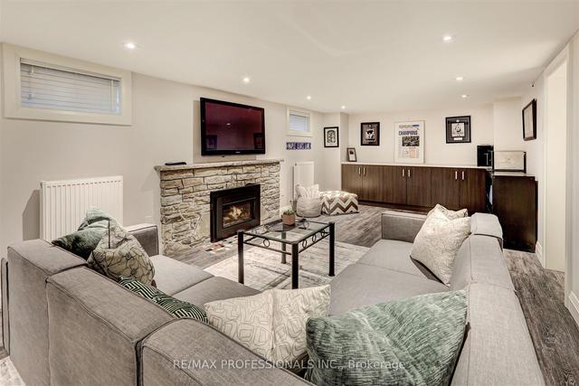 22 The Kingsway, House detached with 4 bedrooms, 6 bathrooms and 7 parking in Toronto ON | Image 22