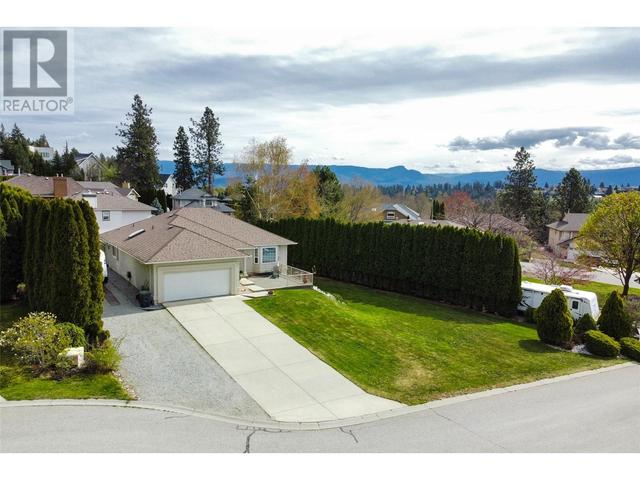 2141 Faulkner Court, House detached with 4 bedrooms, 2 bathrooms and 2 parking in West Kelowna BC | Image 60