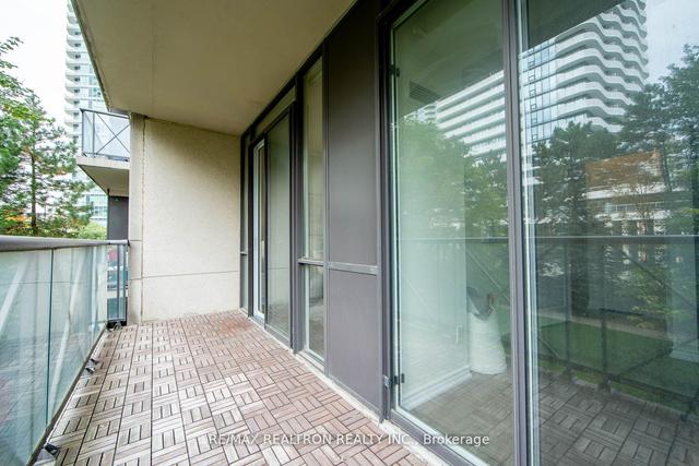 210 - 28 Byng Ave, Condo with 2 bedrooms, 1 bathrooms and 1 parking in Toronto ON | Image 5