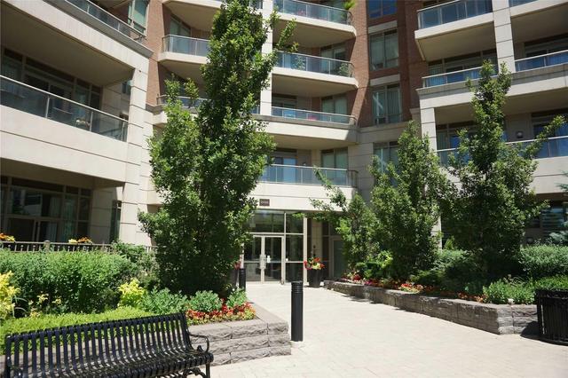 706 - 2480 Prince Michael Dr, Condo with 2 bedrooms, 2 bathrooms and 1 parking in Oakville ON | Image 2