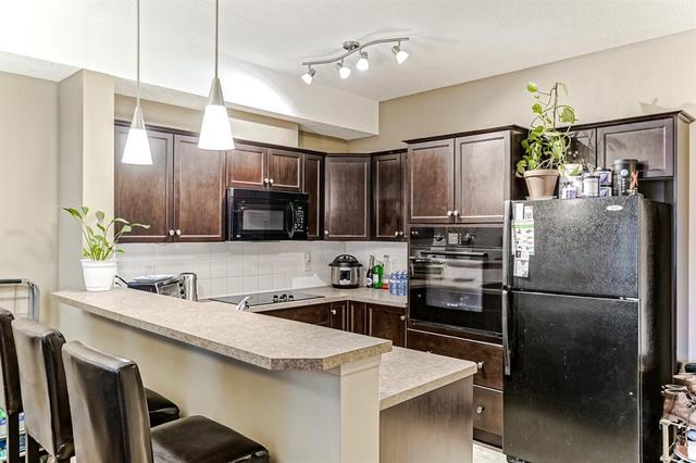 240, - 30 Royal Oak Plaza Nw, Condo with 1 bedrooms, 1 bathrooms and 1 parking in Calgary AB | Card Image