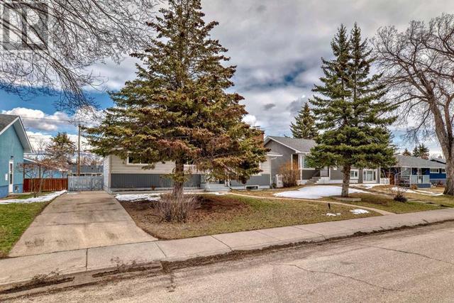 110 Warwick Drive Sw, House detached with 1 bedrooms, 1 bathrooms and 5 parking in Calgary AB | Image 49