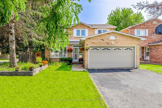 1 Marion Cres, House detached with 4 bedrooms, 3 bathrooms and 6 parking in Markham ON | Image 1