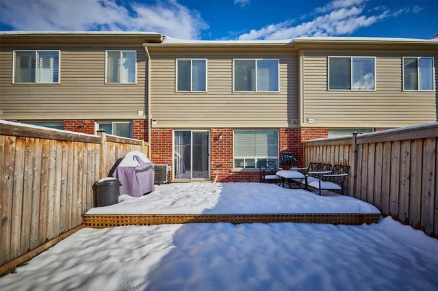 2358 Steeplechase St, House attached with 3 bedrooms, 3 bathrooms and 2 parking in Oshawa ON | Image 20