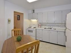 514 - 5 Shady Golfway Rd, Condo with 3 bedrooms, 2 bathrooms and 1 parking in Toronto ON | Image 2