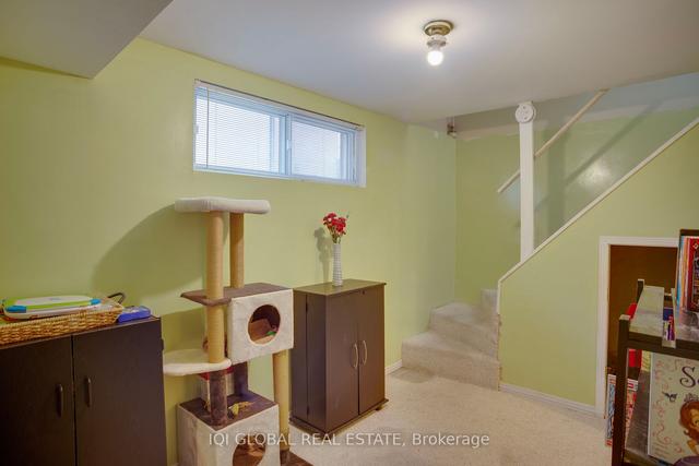 159 Goulding Ave, House detached with 3 bedrooms, 2 bathrooms and 5 parking in Toronto ON | Image 24