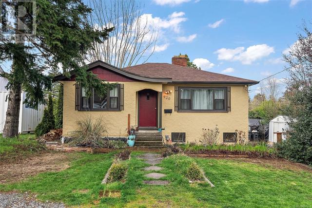 920 Lodge Ave, House detached with 4 bedrooms, 2 bathrooms and 3 parking in Saanich BC | Image 1