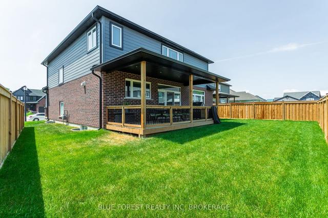 10 Cedar Terr, House detached with 4 bedrooms, 3 bathrooms and 6 parking in Thames Centre ON | Image 31