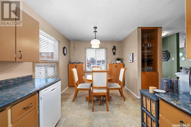 1023 Knox Place, House detached with 3 bedrooms, 2 bathrooms and null parking in Prince Albert SK | Image 4