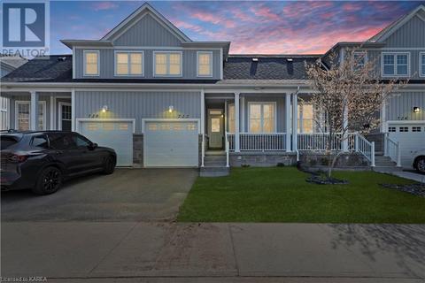 722 Newmarket Lane, House attached with 3 bedrooms, 3 bathrooms and 2 parking in Kingston ON | Card Image