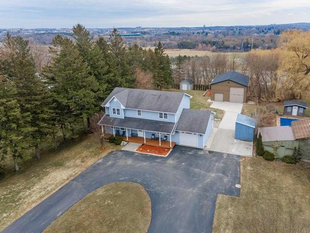 199 Royal Oak Rd, House detached with 4 bedrooms, 3 bathrooms and 13 parking in Cambridge ON | Image 1