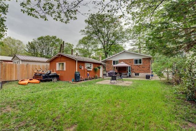 68 Knox Road W, House detached with 5 bedrooms, 2 bathrooms and 8 parking in Wasaga Beach ON | Image 25