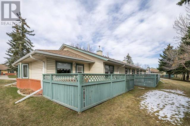 2727 Dovely Park Se, House attached with 2 bedrooms, 1 bathrooms and 2 parking in Calgary AB | Image 11