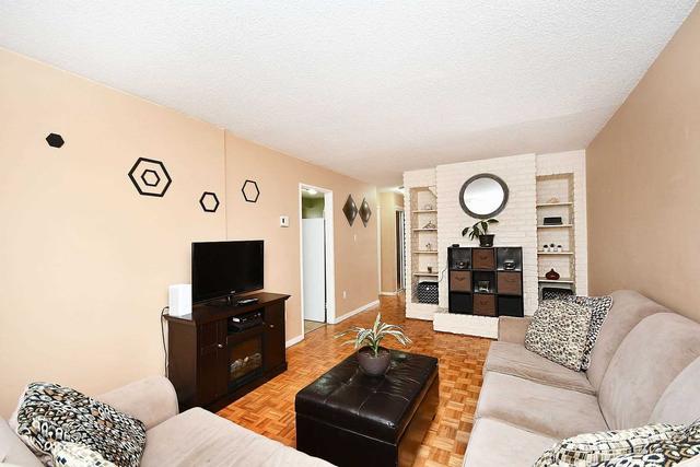 193 - 2170 Bromsgrove Rd, Townhouse with 3 bedrooms, 2 bathrooms and 1 parking in Mississauga ON | Image 7