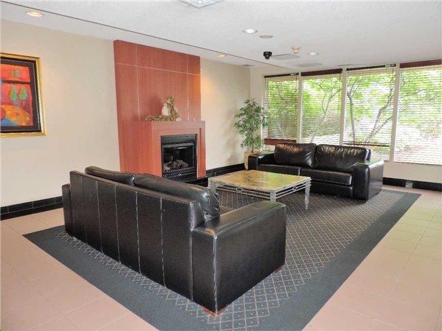 1808 - 145 Hillcrest Ave, Condo with 1 bedrooms, 1 bathrooms and 1 parking in Mississauga ON | Image 11