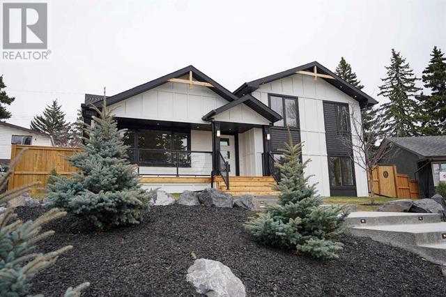 16 Calandar Road Nw, House detached with 5 bedrooms, 3 bathrooms and 2 parking in Calgary AB | Image 1