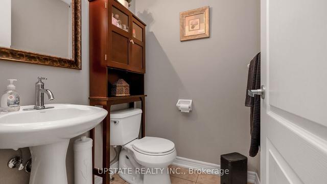 40 Messina Ave, House detached with 4 bedrooms, 3 bathrooms and 6 parking in Brampton ON | Image 7