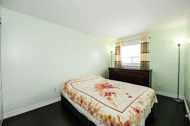 200 - 475 Bramalea Rd, Townhouse with 3 bedrooms, 2 bathrooms and 1 parking in Brampton ON | Image 11