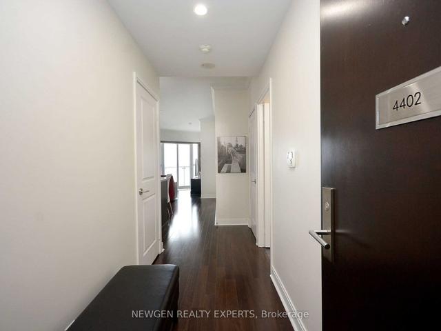 4402 - 50 Absolute Ave, Condo with 2 bedrooms, 2 bathrooms and 1 parking in Mississauga ON | Image 36