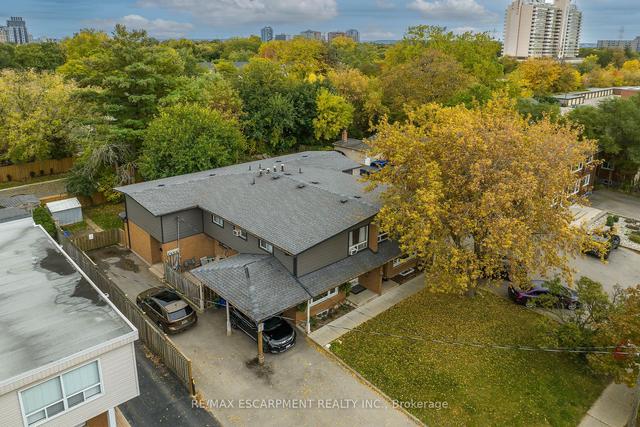 2060 Prospect St, House detached with 9 bedrooms, 8 bathrooms and 12 parking in Burlington ON | Image 23