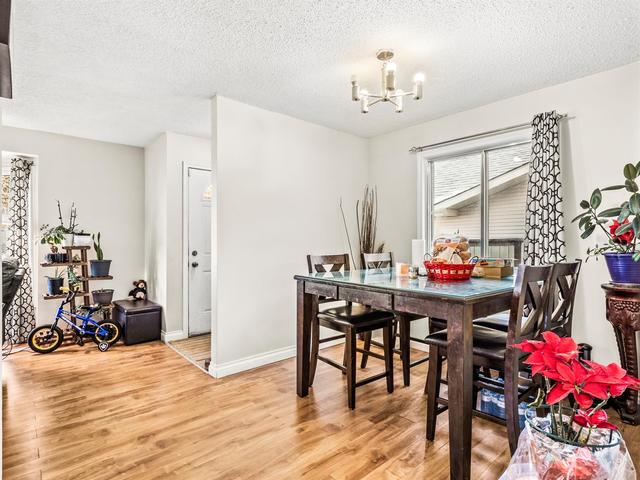 19 Whitlow Crescent Ne, House detached with 5 bedrooms, 2 bathrooms and 4 parking in Calgary AB | Image 14