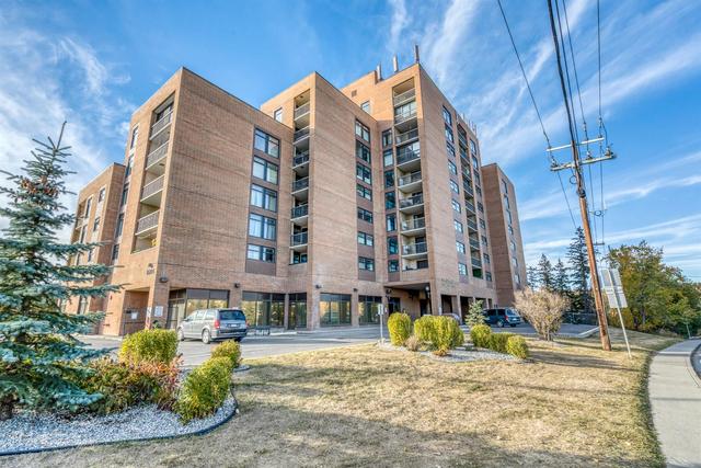 215 - 8604 48 Avenue Nw, Condo with 2 bedrooms, 1 bathrooms and 1 parking in Calgary AB | Image 2