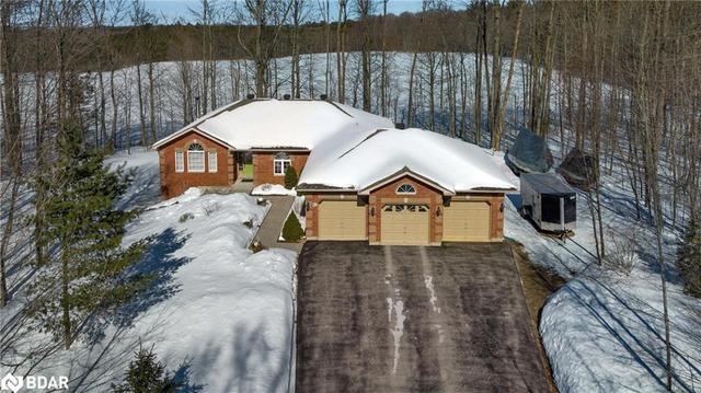 26 Northwood Court, House detached with 4 bedrooms, 3 bathrooms and null parking in Oro Medonte ON | Image 1