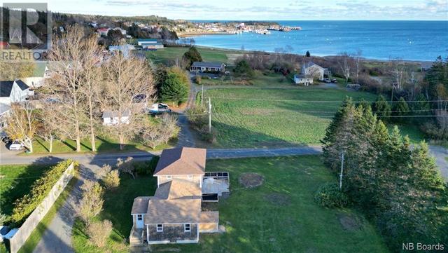 6 Whale Cove Road Extension, House detached with 3 bedrooms, 1 bathrooms and null parking in Grand Manan NB | Image 2