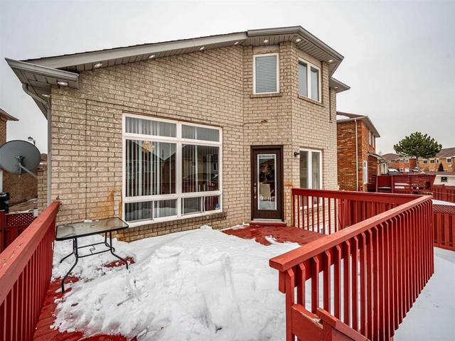 20 Himalaya St, House detached with 4 bedrooms, 6 bathrooms and 6 parking in Brampton ON | Image 25