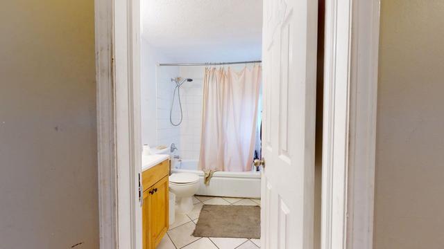 4305 11 Street N, Home with 5 bedrooms, 3 bathrooms and 3 parking in Lethbridge AB | Image 11