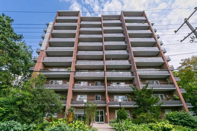1001 - 15 Elizabeth St N, Condo with 2 bedrooms, 2 bathrooms and 1 parking in Mississauga ON | Image 1
