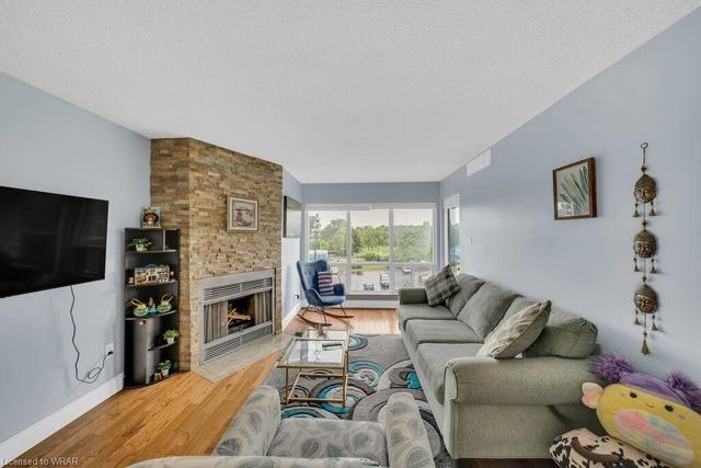 416 - 15 Hofstetter Avenue, House attached with 3 bedrooms, 2 bathrooms and 1 parking in Kitchener ON | Image 3