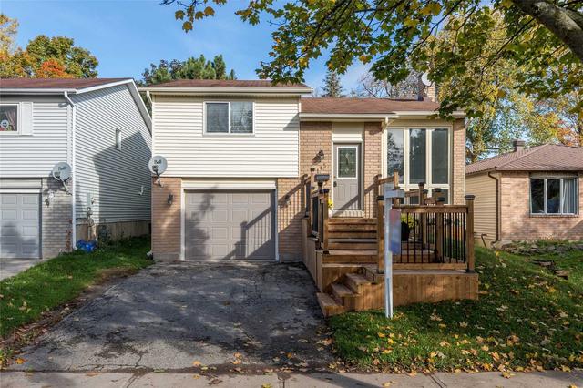 145 Hickling Tr, House detached with 2 bedrooms, 2 bathrooms and 3 parking in Barrie ON | Image 1