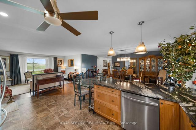 2253 Wallace Point Rd, House detached with 3 bedrooms, 3 bathrooms and 8 parking in Otonabee South Monaghan ON | Image 21