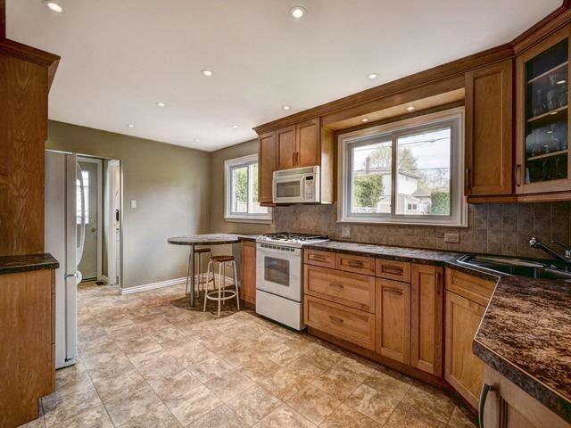 21 Knotty Pine Tr, House detached with 4 bedrooms, 2 bathrooms and 2 parking in Markham ON | Image 6