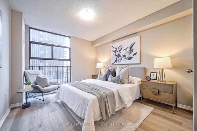402 - 135 Marlee Ave, Condo with 2 bedrooms, 2 bathrooms and 1 parking in Toronto ON | Image 13
