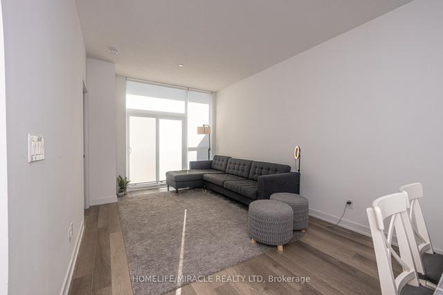807 - 1603 Eglinton Ave W, Condo with 2 bedrooms, 2 bathrooms and 1 parking in Toronto ON | Image 5