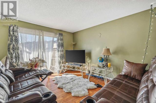 80, - 3029 Rundleson Road Ne, House attached with 3 bedrooms, 1 bathrooms and 1 parking in Calgary AB | Image 17