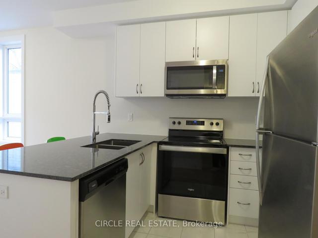 7 - 713 Lawrence Ave W, Townhouse with 2 bedrooms, 2 bathrooms and 1 parking in Toronto ON | Image 14
