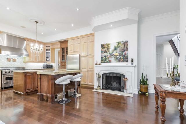 4 Ivor Rd, House detached with 5 bedrooms, 6 bathrooms and 7 parking in Toronto ON | Image 3