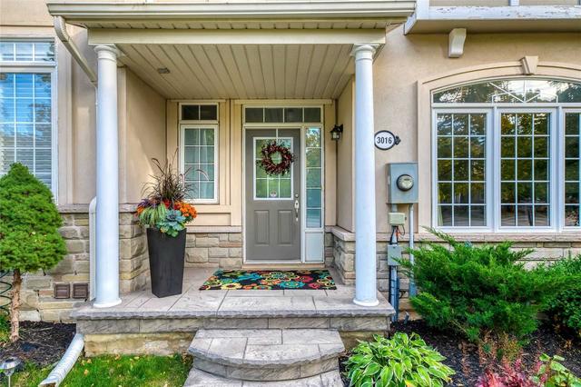3016 Richview Blvd, House attached with 3 bedrooms, 4 bathrooms and 2 parking in Oakville ON | Card Image