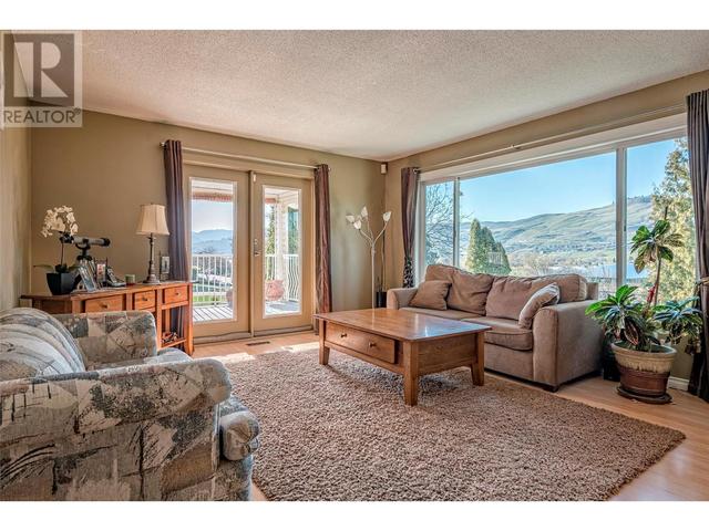 6548 Longacre Drive, House detached with 3 bedrooms, 2 bathrooms and 7 parking in Vernon BC | Image 5