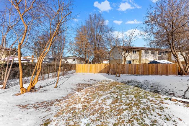 3132 Secord Pl, House attached with 3 bedrooms, 1 bathrooms and 3 parking in Niagara Falls ON | Image 24