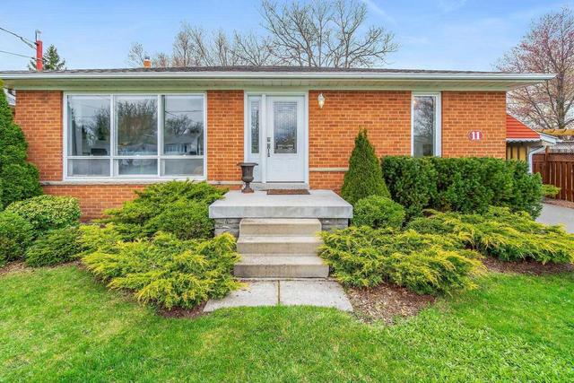 11 Norton Cres, House detached with 3 bedrooms, 2 bathrooms and 5 parking in Halton Hills ON | Image 32