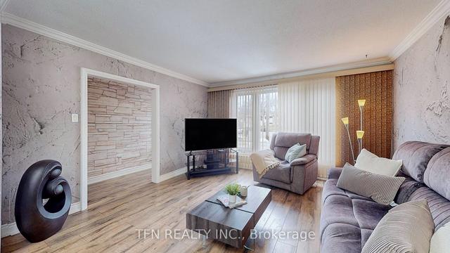 60 Elise Terr, House semidetached with 3 bedrooms, 3 bathrooms and 4 parking in Toronto ON | Image 12