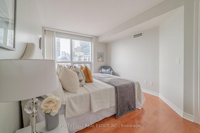 1702 - 763 Bay St, Condo with 1 bedrooms, 1 bathrooms and 1 parking in Toronto ON | Image 17