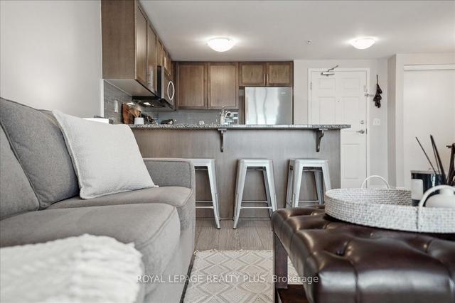 308 - 45 Kingsbury Sq, Condo with 2 bedrooms, 1 bathrooms and 1 parking in Guelph ON | Image 38